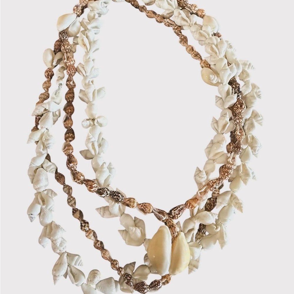 Shell lei bundle - Picture 2 of 5